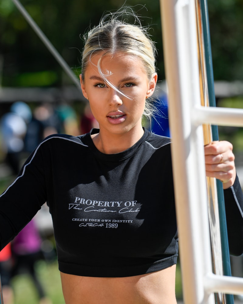 Lumen Women's Tee — Jet Black