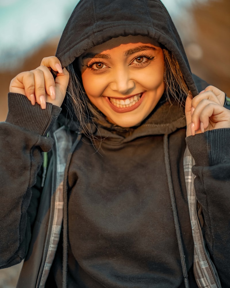 Studio Crop Hoodie — Mocha, Red, Green